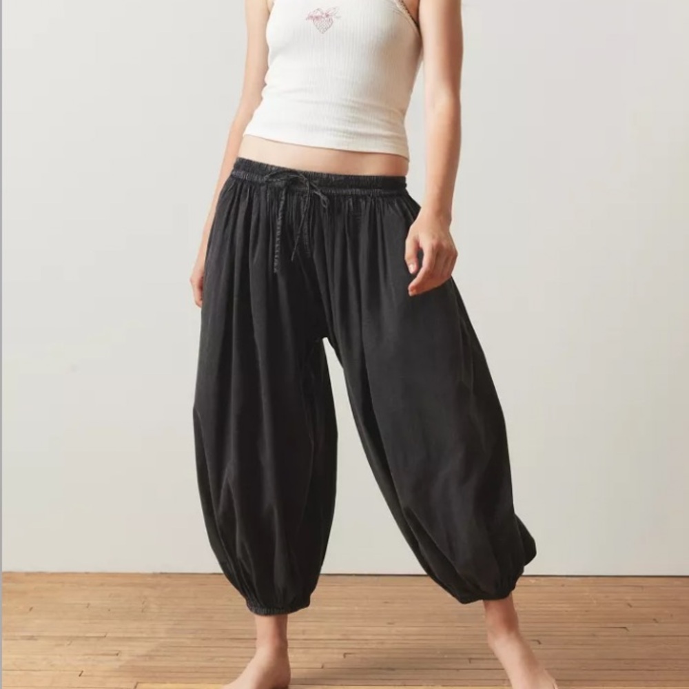 UO Out From Under Jasmine Ballon/Harem Pants in Black - Picture 2 of 11